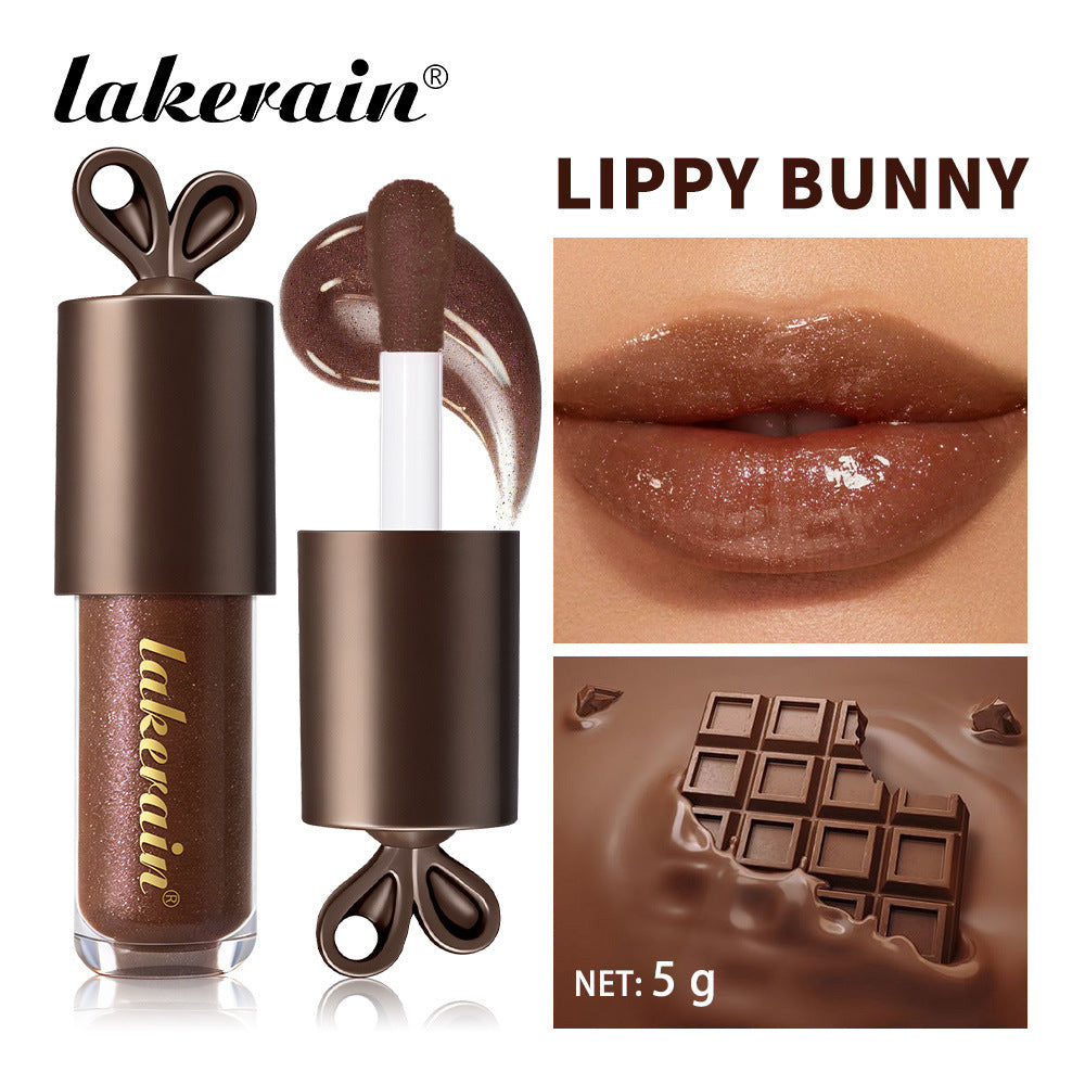 Get smooth, vibrant lips with Brazilian Bunny's chocolate-color lip gloss. Long-lasting, hydrating formula delivers rich shine and moisture. Perfect for all-day wear.